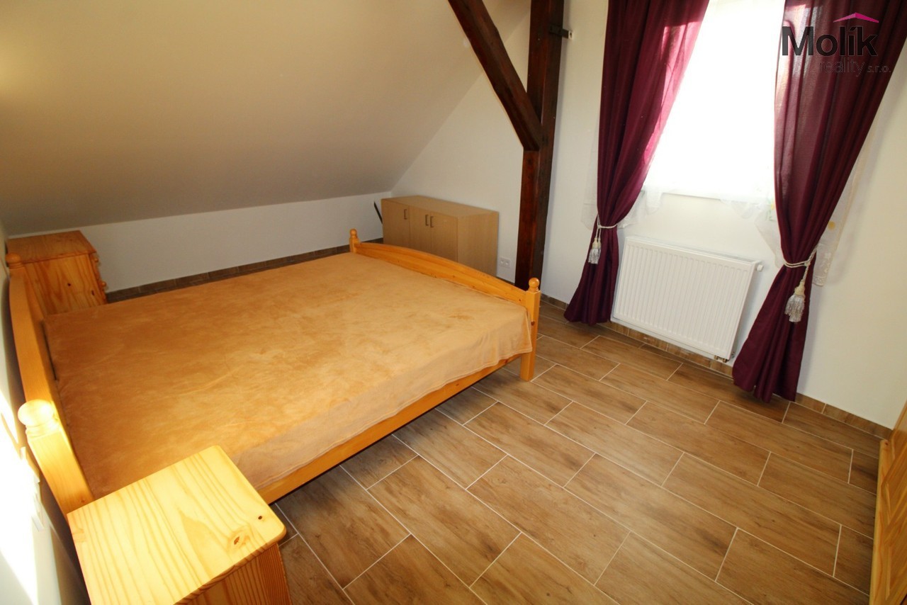 K pronájmu byt 2+1, Rodinný dům se zahradou