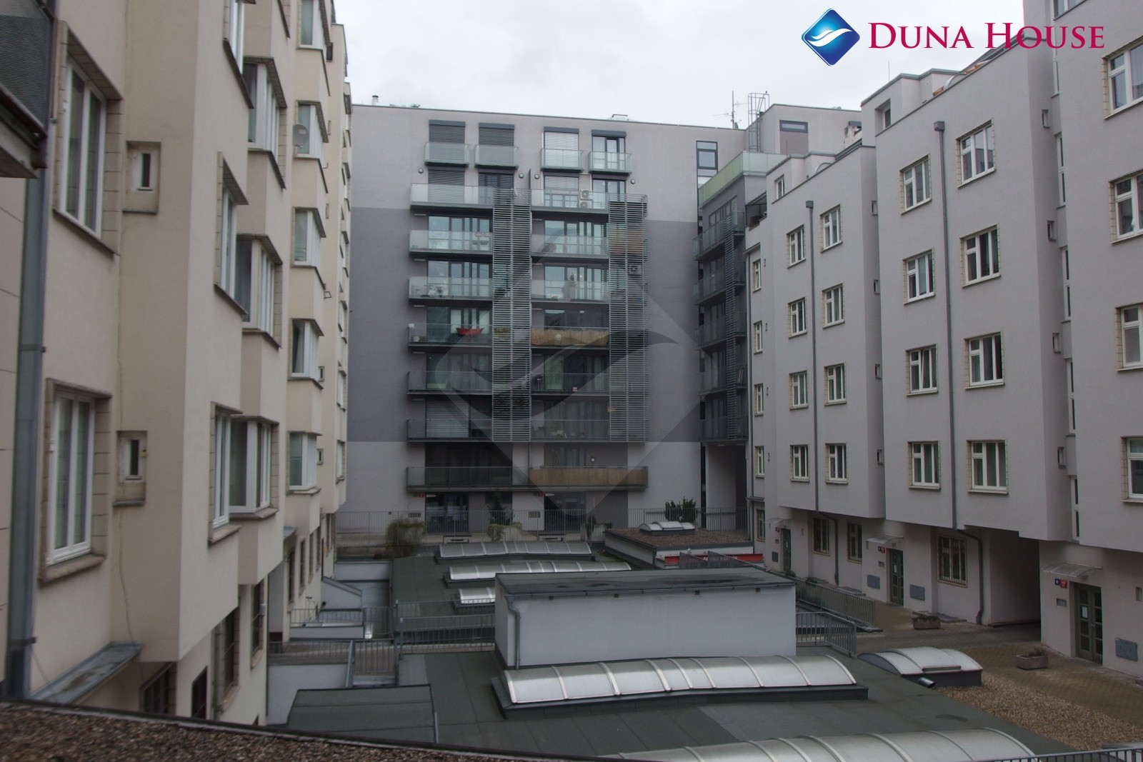 Pronájem kanceláře 347 m², Křižíkova, Praha 8 - Karlín