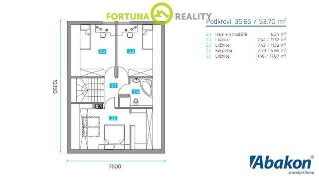 Prodej vícegeneračního rodinného domu z keramzitových bloků - podlahová plocha 142 m2