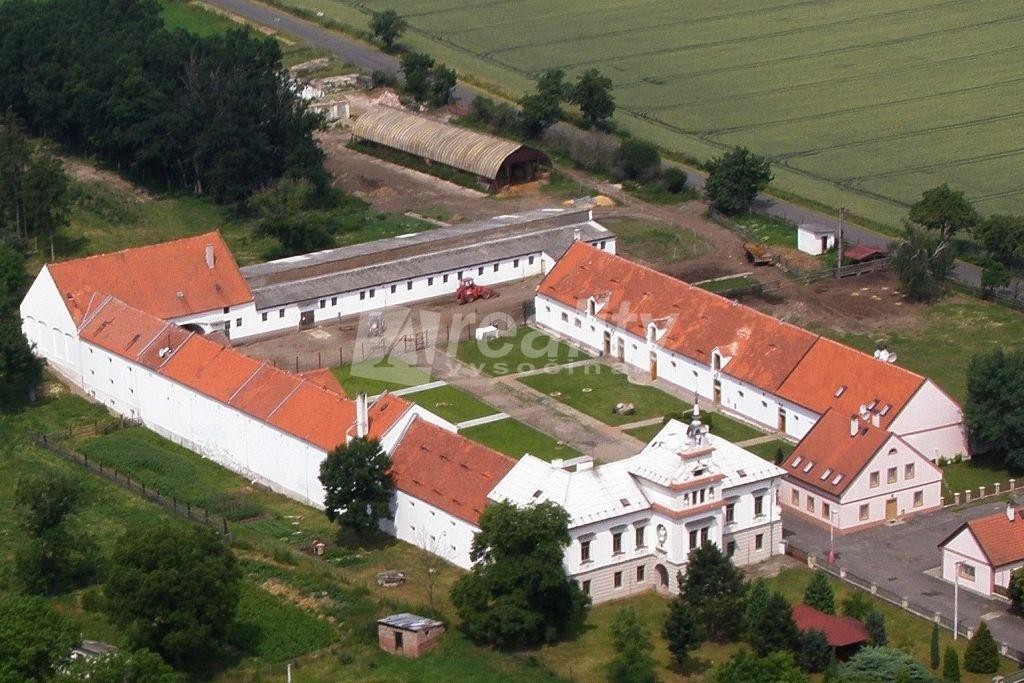 Prodej pozemku 1.265 m2, Veliká Ves, Praha-východ