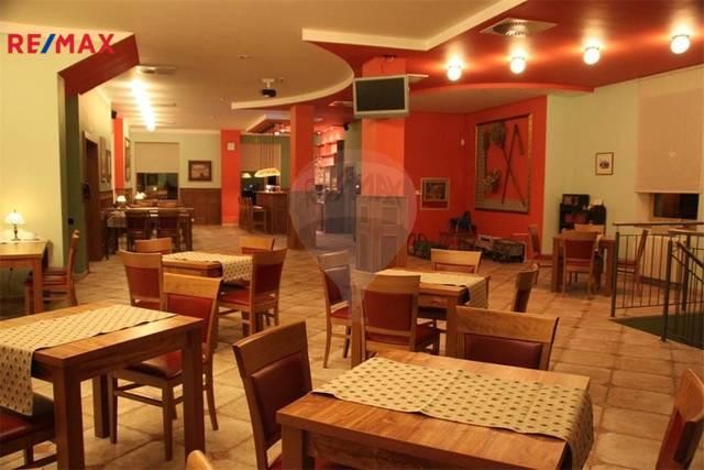 Prodej 3*** hotelu, Beroun-centrum, restaurace, prosperující.