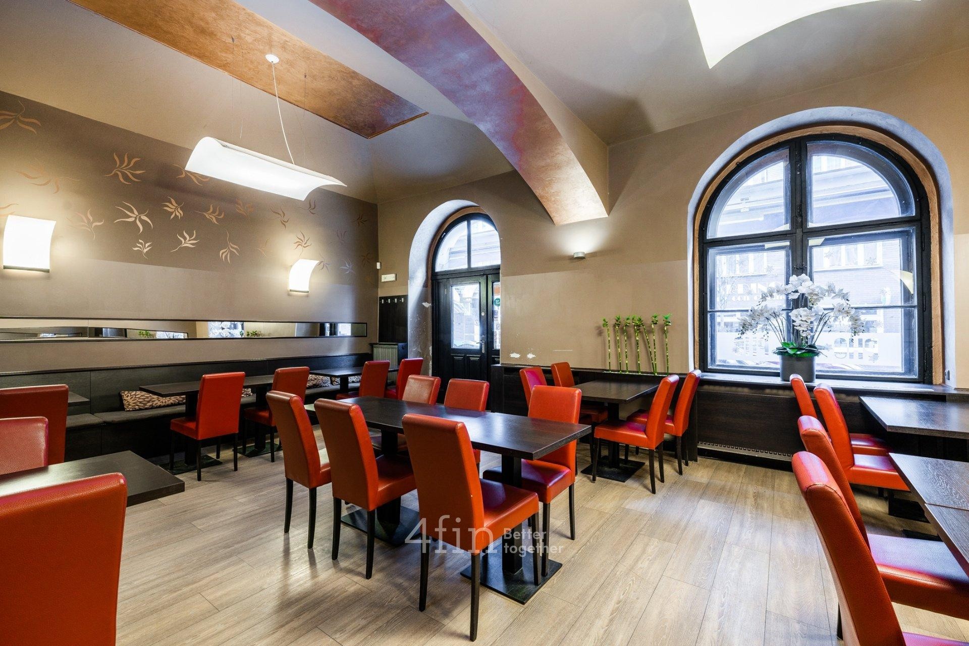 Pronájem zařízené restaurace po rekonstrukci,  140 m2 - Praha - Vinohrady