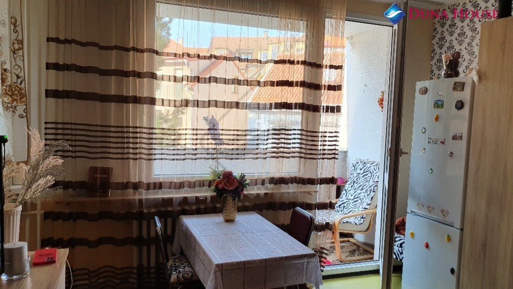 Prodej bytu 1 + KK/L, 31,8 m2, Slaný.