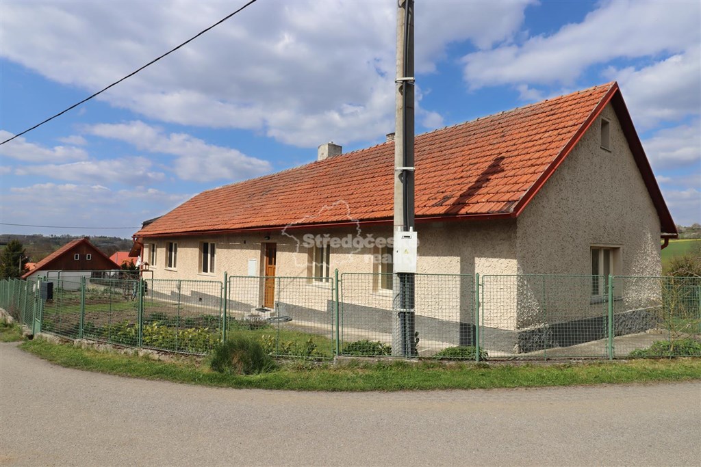 RD, pozemek 2.100m2