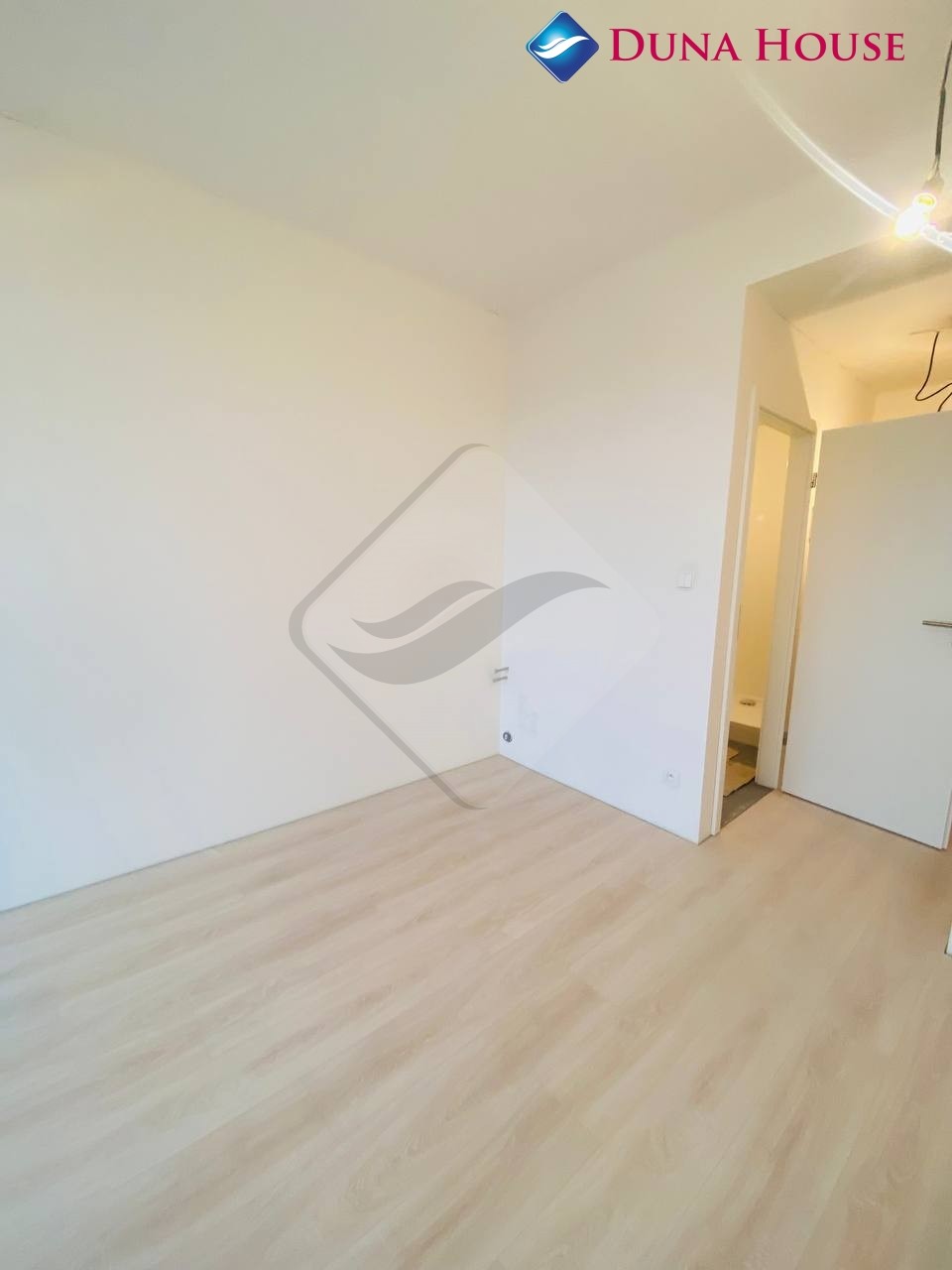 Prodej ubytovací jednotky 1+kk, 19 m2, Poděbradská, Praha 9