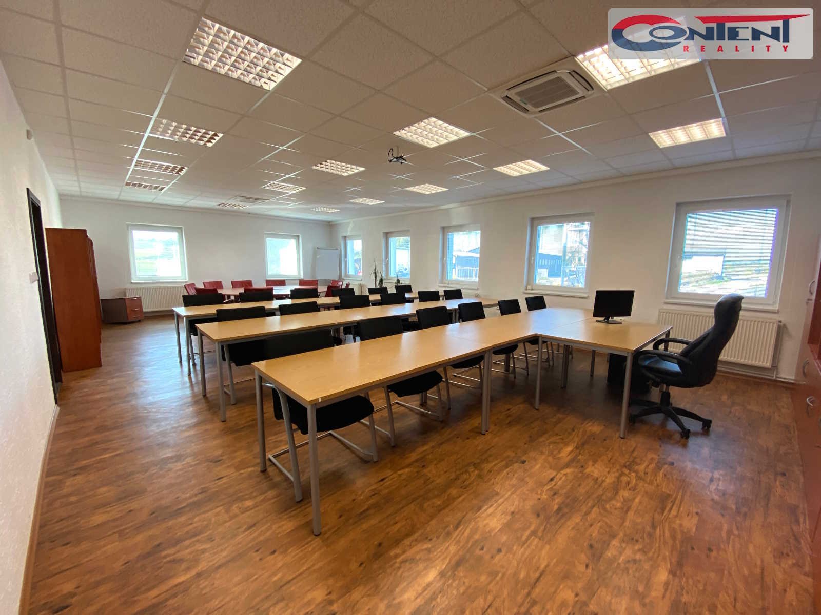 Exkluzivně pronájem skladu 550 m2, Teplice - Žalany