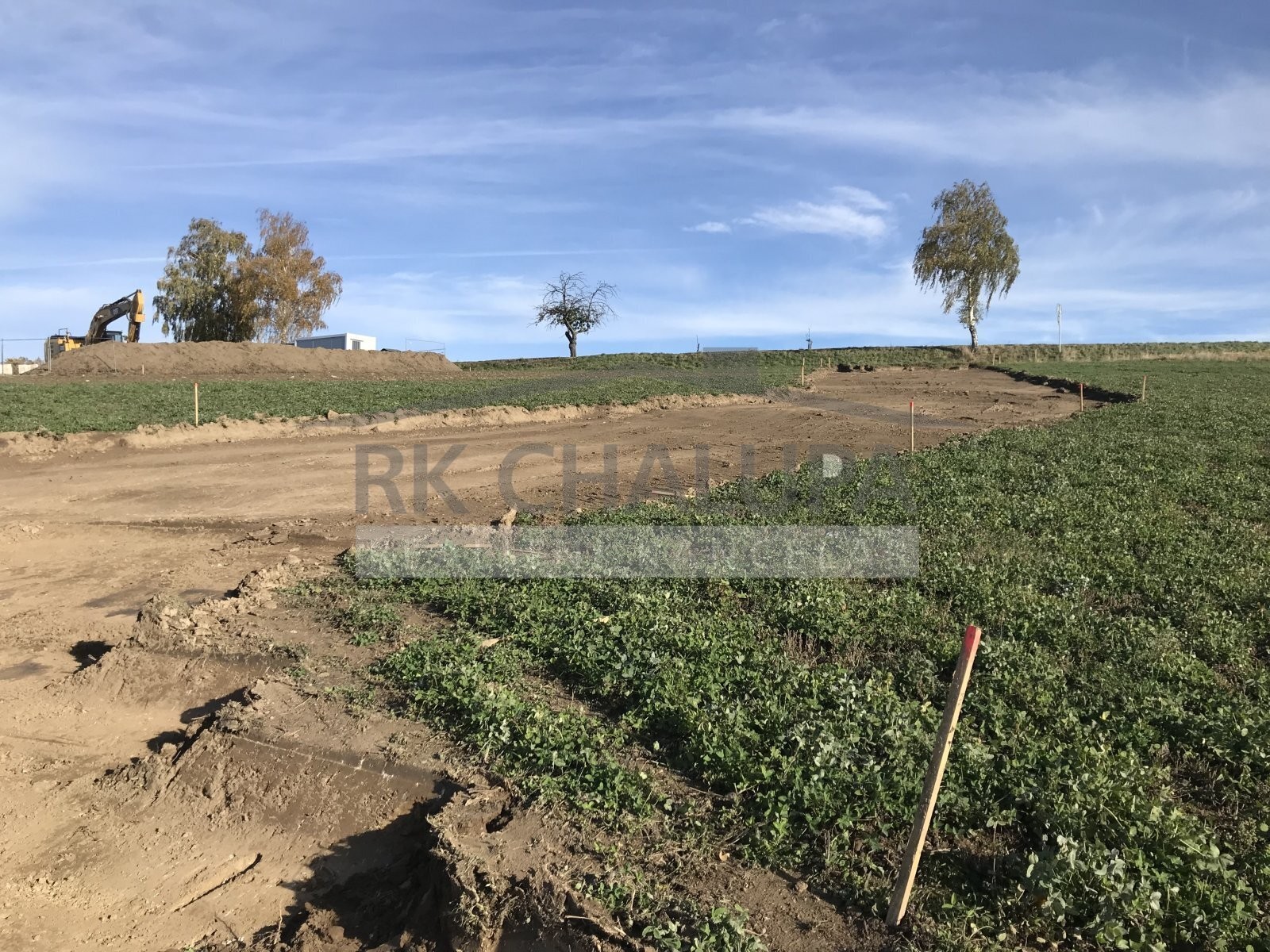 Prodej stavebního pozemku k zadání výstavby, výměra 590 m2, Hosín u Č. Budějovic, na dvojdům