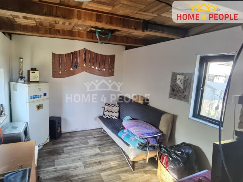 Chata 18m2, OV, na pozemku 354 m2, Kladno-Libušín