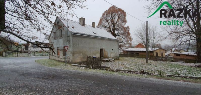 RD 5+1 (186 m2) k rekonstrukci Lesná, okr. Tachov