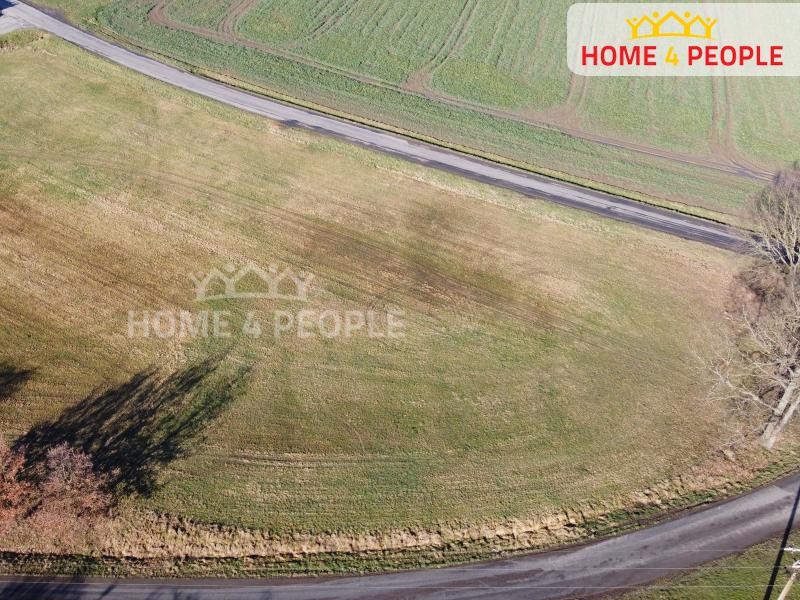 Prodej dvou stavebních  pozemků v Měčíně u Klatov o velikosti 1513m2.