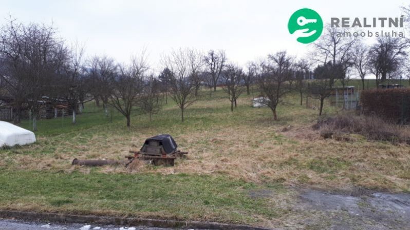 Stavební pozemek v Chomýži, 939 m2