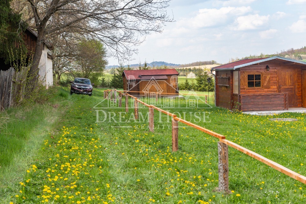 Prodej stavebního pozemku, 2 829 m2, Chocenice (Plzeň-jih), dřevěná chata