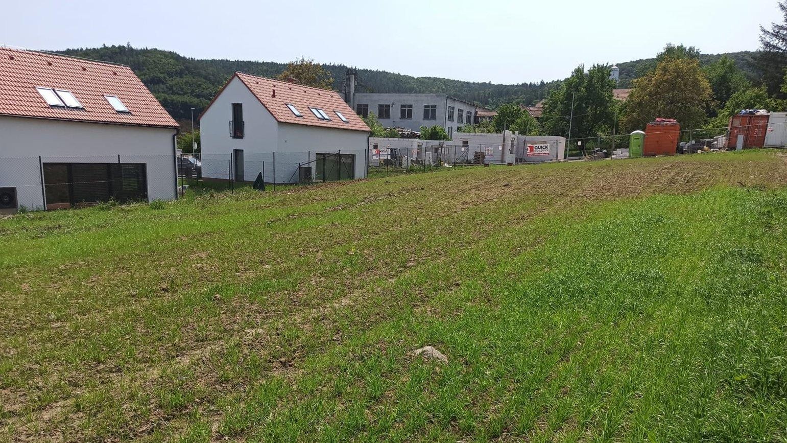 Prodej stavebního pozemku Račice-Pístovice - Račice