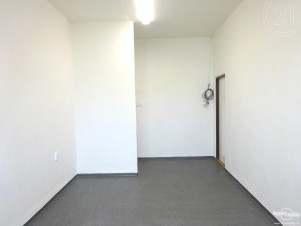 Pronájem kanceláře 23 m2 - Zlín - Prštné