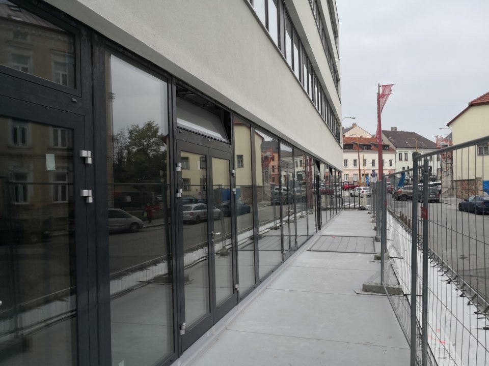 e-Fi galerie Jihlava, pronájem obchodního prostoru