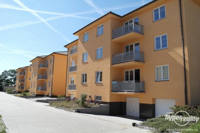 Prodej nebytu 1+kk 42 m2, Praha Chrany