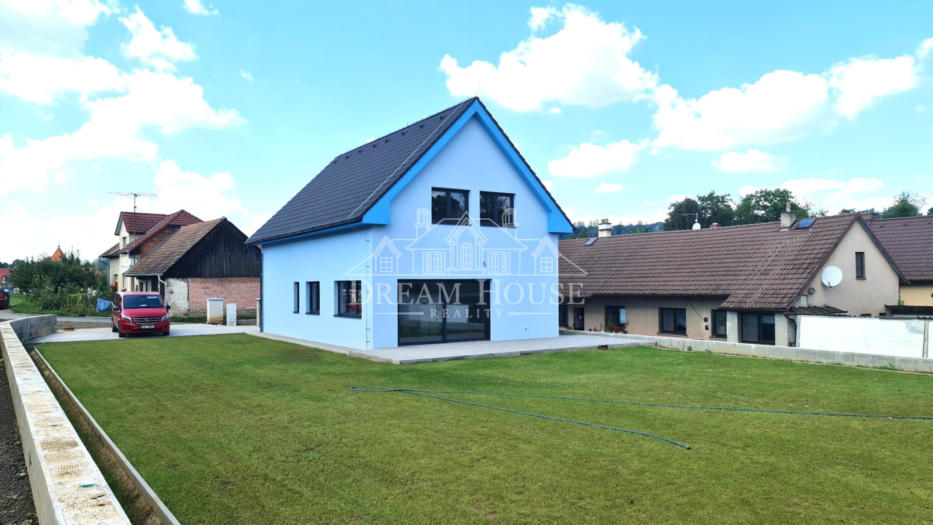 Prodej RD 5+kk/T, 137 m2, Libež, okr. Benešov, pozemek 700 m2, odpočet DPH