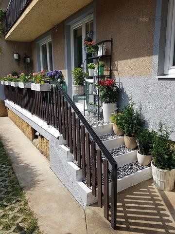 Pronájem rodinného domu s garáží a zahradou, Roztoky u Prahy - Žalov