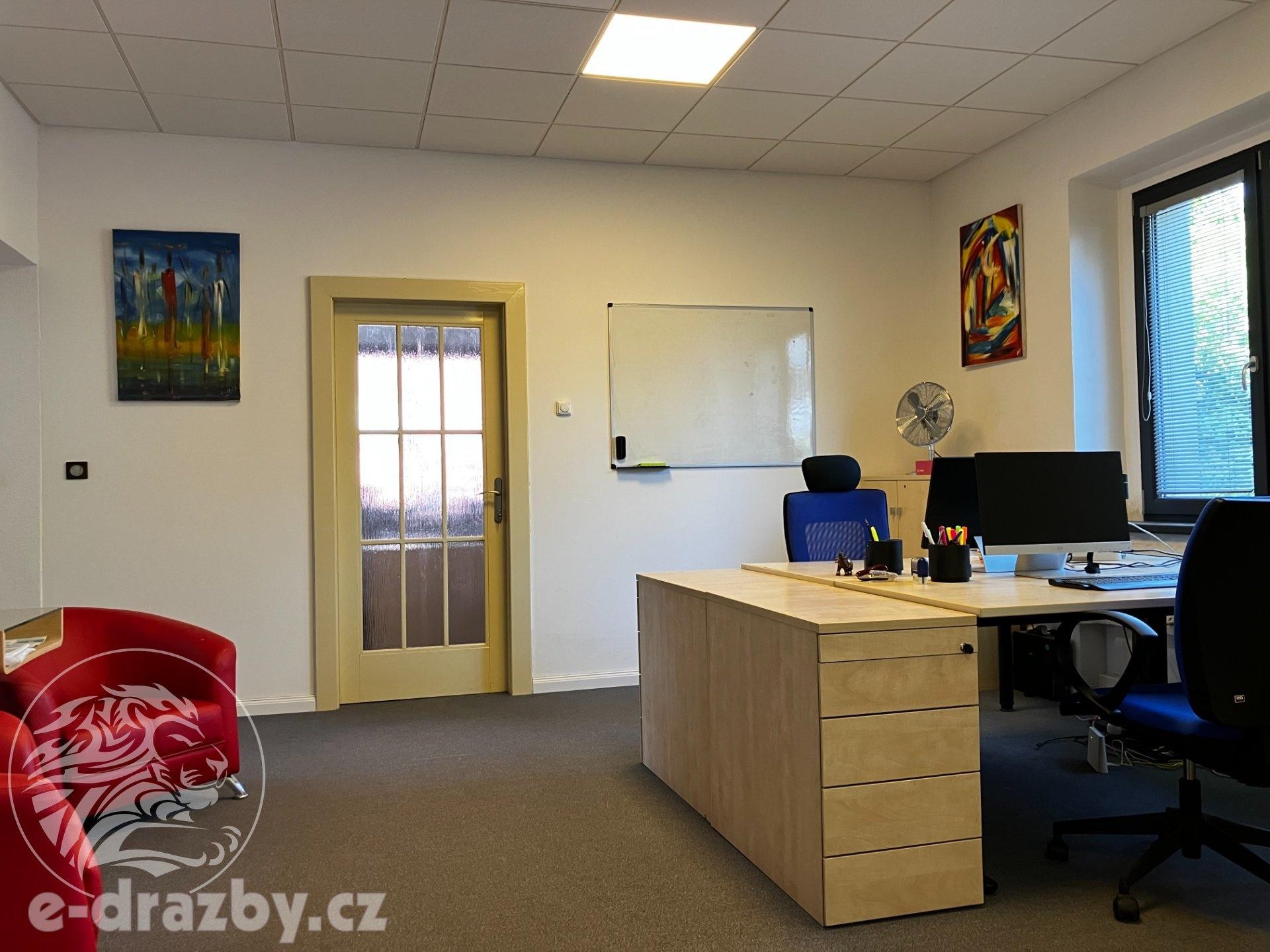 Pronájem kanceláří (123 m2), Hradec Králové