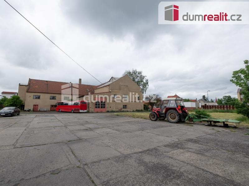 Prodej komerčního objektu s pozemkem 5.570 m2 - Krásný Dvůr