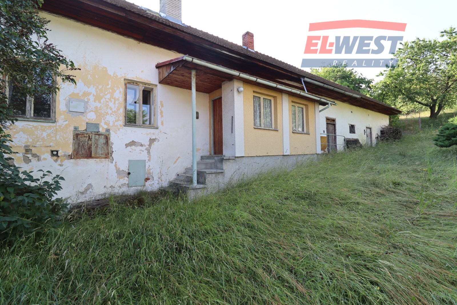 Prodej rodinného domu  se stavebním pozemkem a stodolou v Kadešicích u Sušice (cena dohodou)
