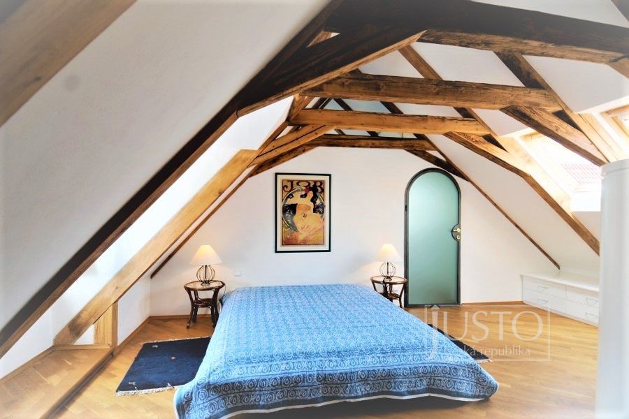 Pronájem 3+1, 136 m², Praha 1 - Malá Strana