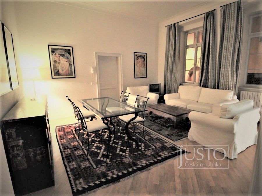 Pronájem 2+1, 73 m², Praha 1 - Malá Strana