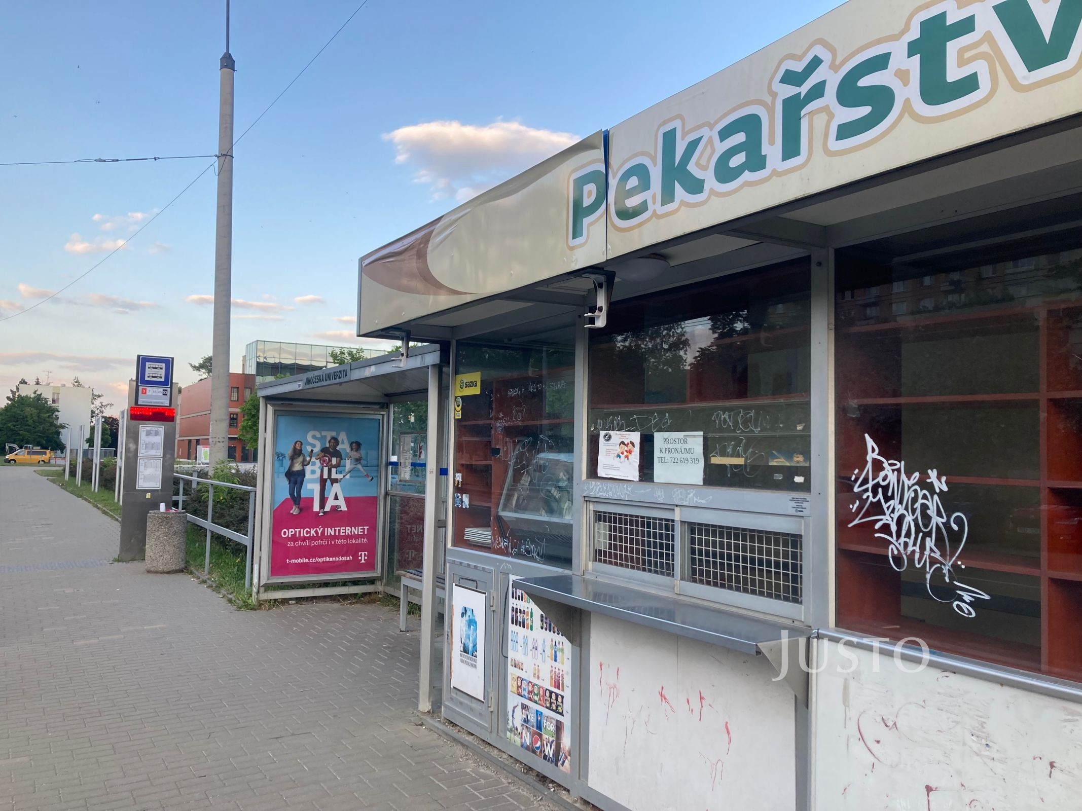 Prodej prodejního stánku, České Budějovice - Branišovská