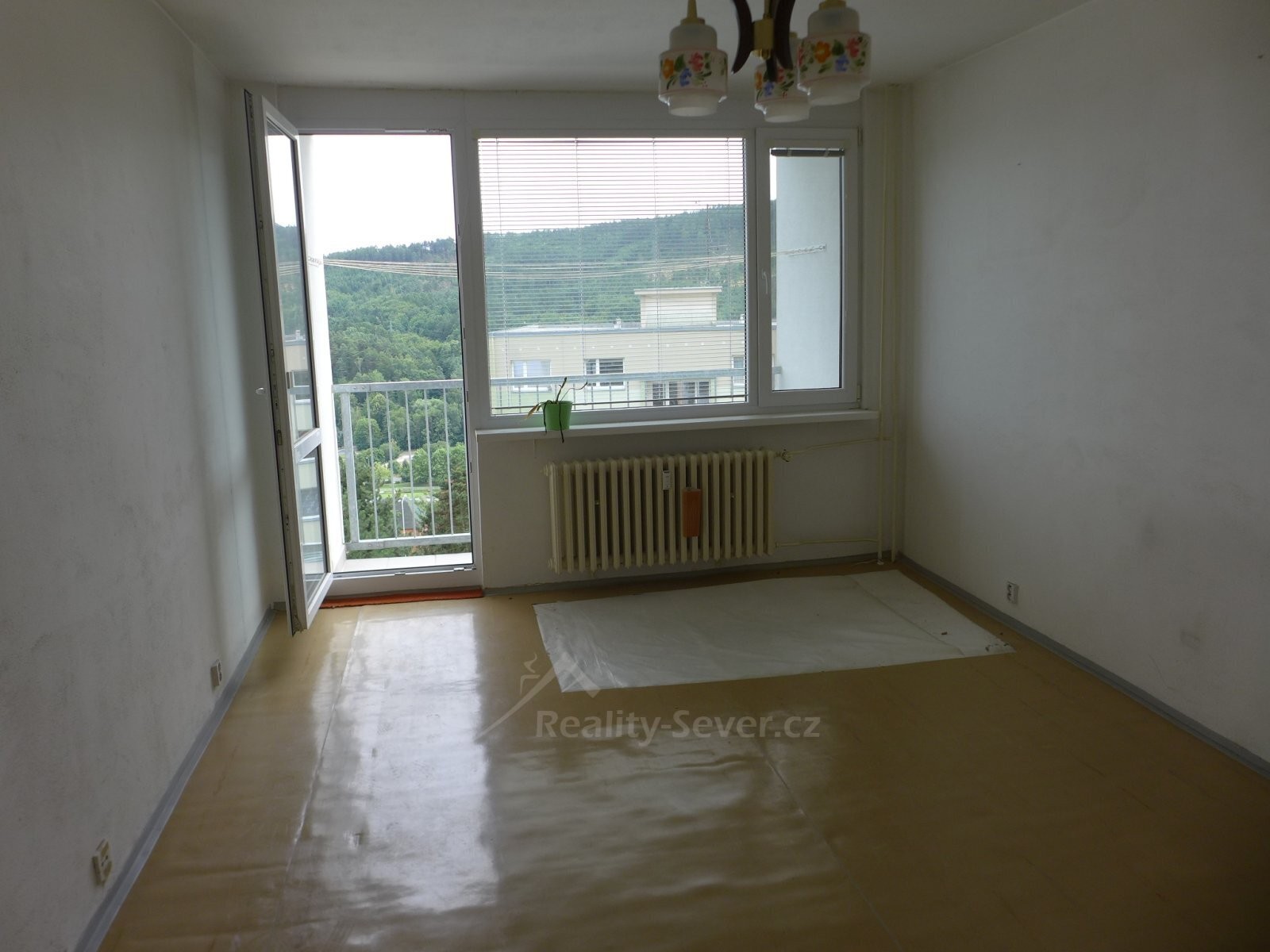 Prodej bytu v OV 3+1 s balkónem, 63m2, Děčín Bynov