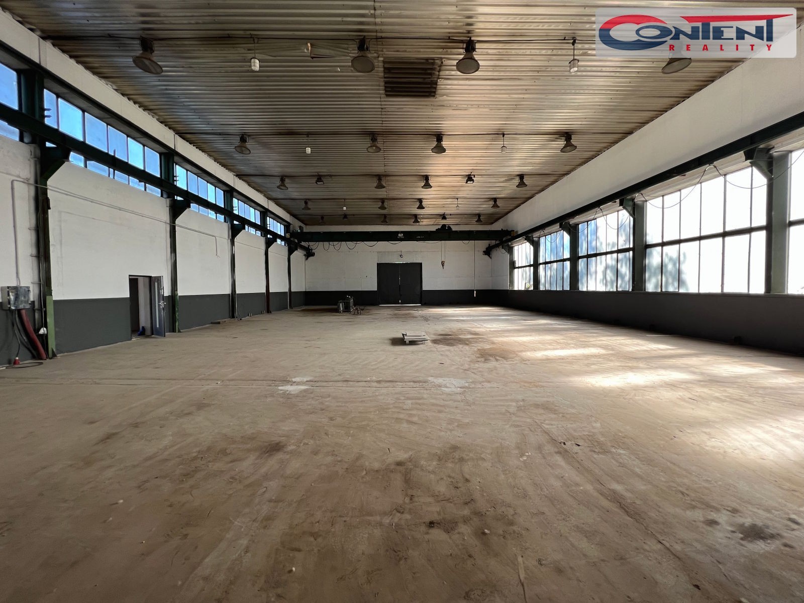 Pronájem skladu nebo výrobního prostoru o velikosti 1338 m2, Kladno