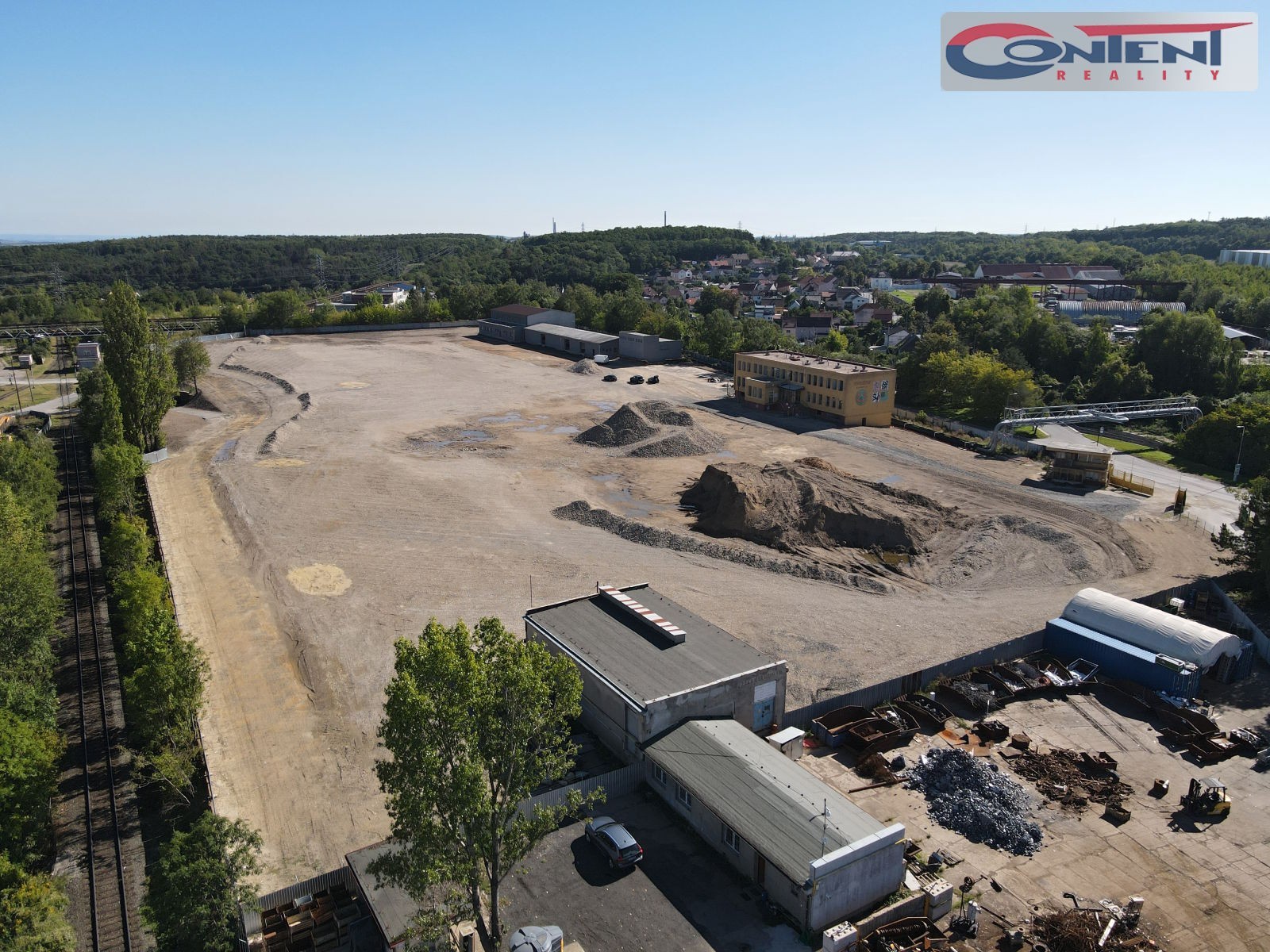 Pronájem venkovních zpevněných ploch 37.000 m2, Kladno