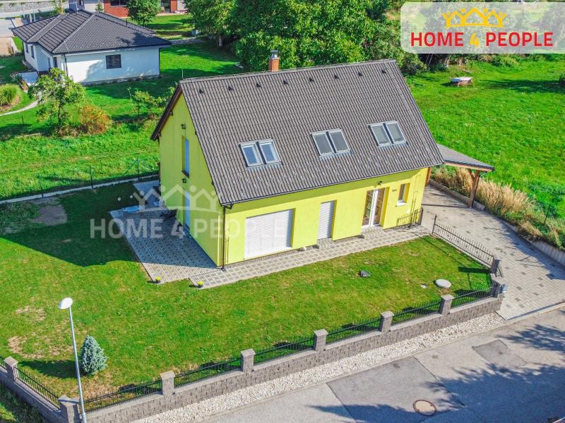 Prodej rodinného domu 4+1,136m3, v Adamově u Českých Budějovic