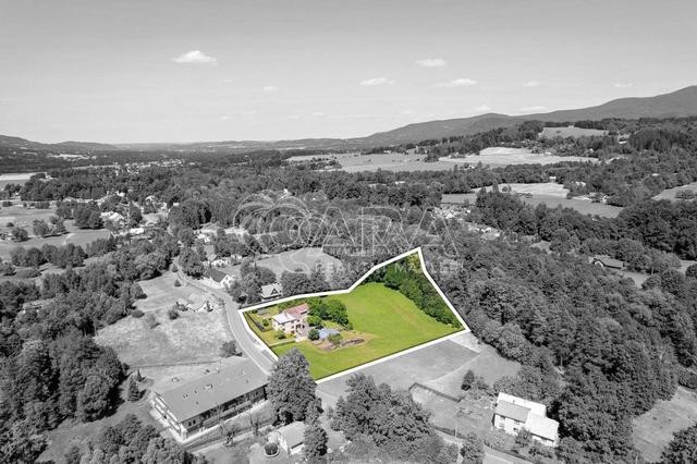 Rodinný dům 5+1, pozemky 12 000 m2, Čeladná, skvělé místo pro život nebo podnikání