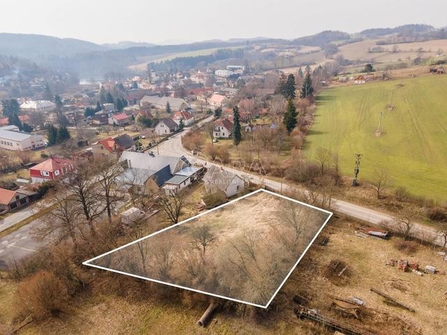 Prodej stavebního pozemku (1545 m2) v Postupicích u Benešova!