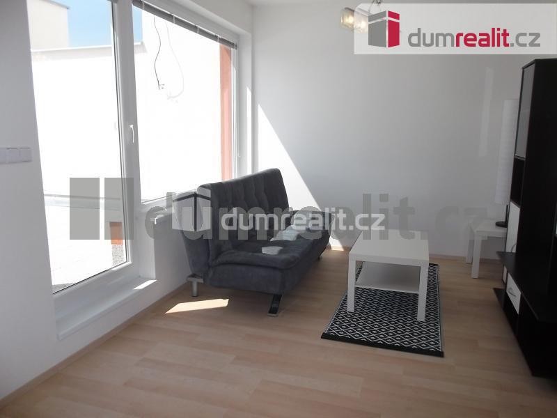 Pronájem 2kk 48 m2 P9 Letňany Pavla Beneše novostavba terasa 130 m2 garážové stání sklep zařízen