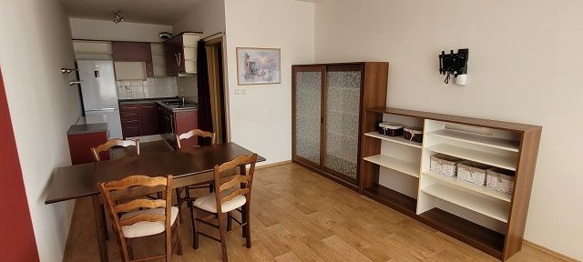 Prodej bytu 3+kk s garážovým stáním a garáží, ul. Rybova, Hradec Králové
