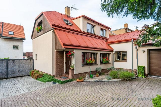 Prodej domu ve velmi žádané lokalitě Praha Veleslavín