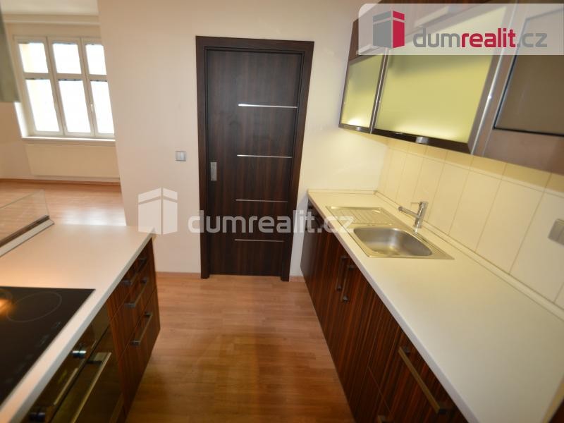 Pronájem 2kk 56 m2 P10 Strašnice Černokostelecká po rekonstrukci