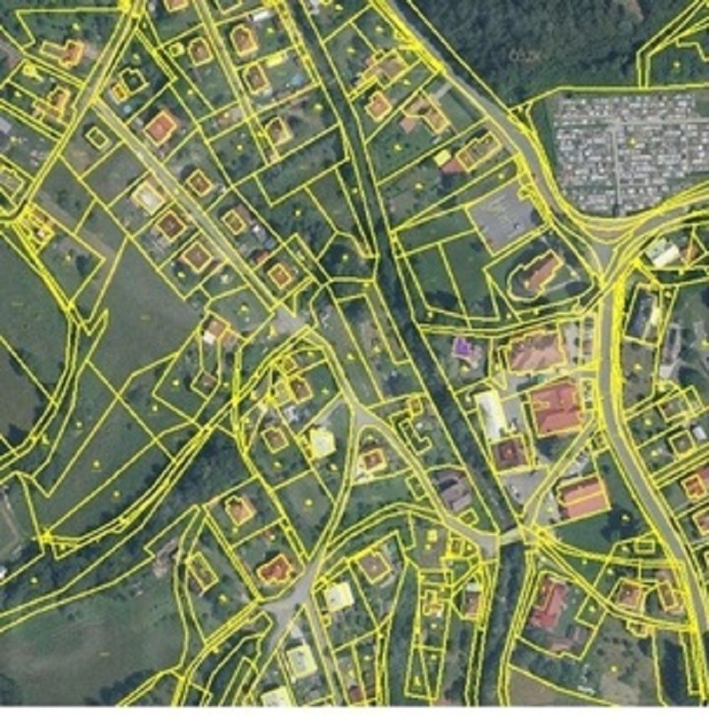 RD - zastavěná plocha a nádvoří o výměře 64m2 s pozemkem 621m2, Valašská Bystřice