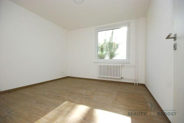 Pronájem rekonstruovaného bytu 3+1 s balkonem, Jihlava