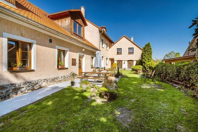 Prodej Penzionu s rodinným domem v turisticky atraktivní lokalitě