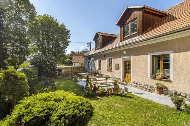 Prodej Penzionu s rodinným domem v turisticky atraktivní lokalitě