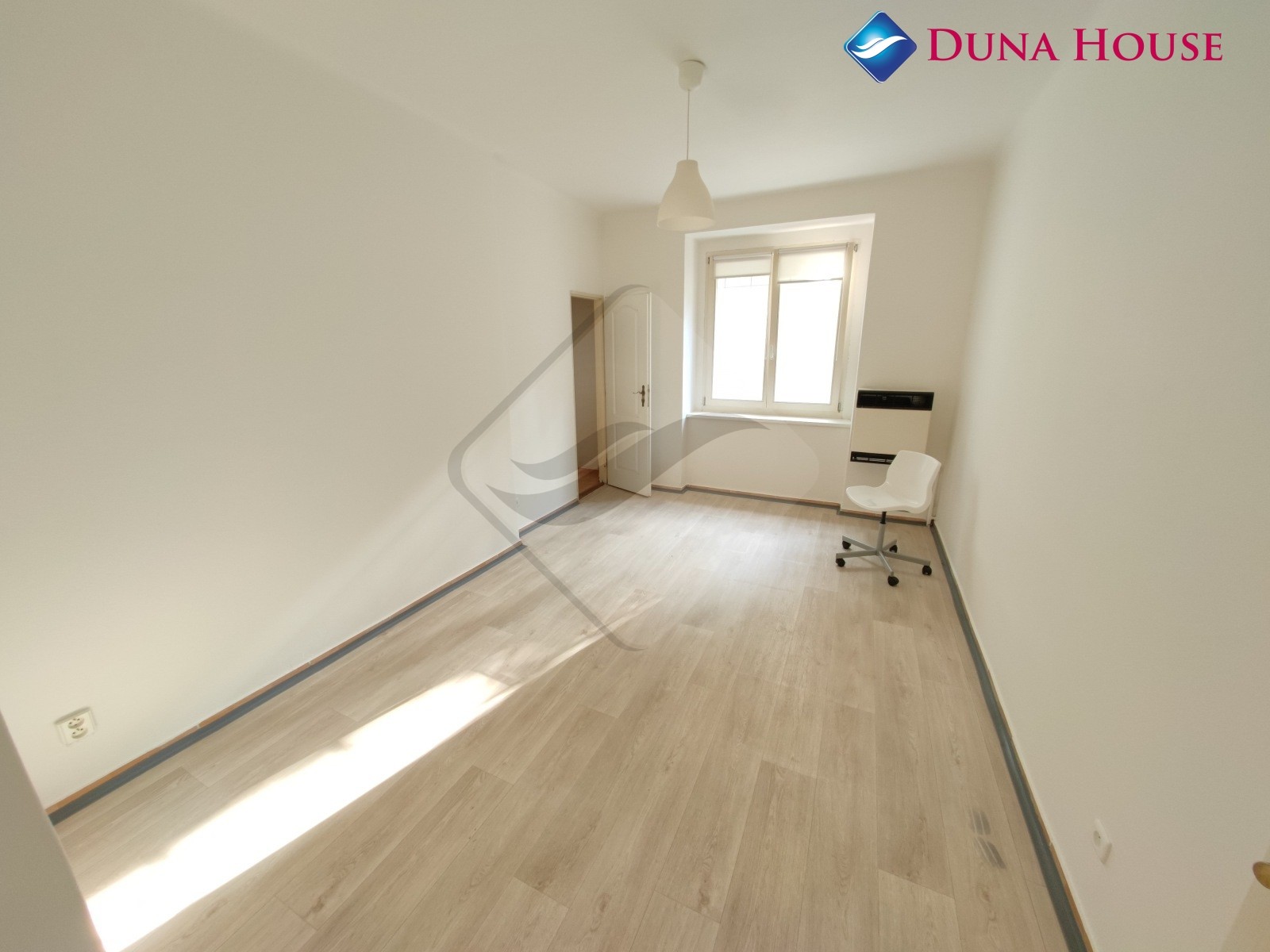 Prodej bytu 2+1 • 41 m², Křížová, Praha - Smíchov