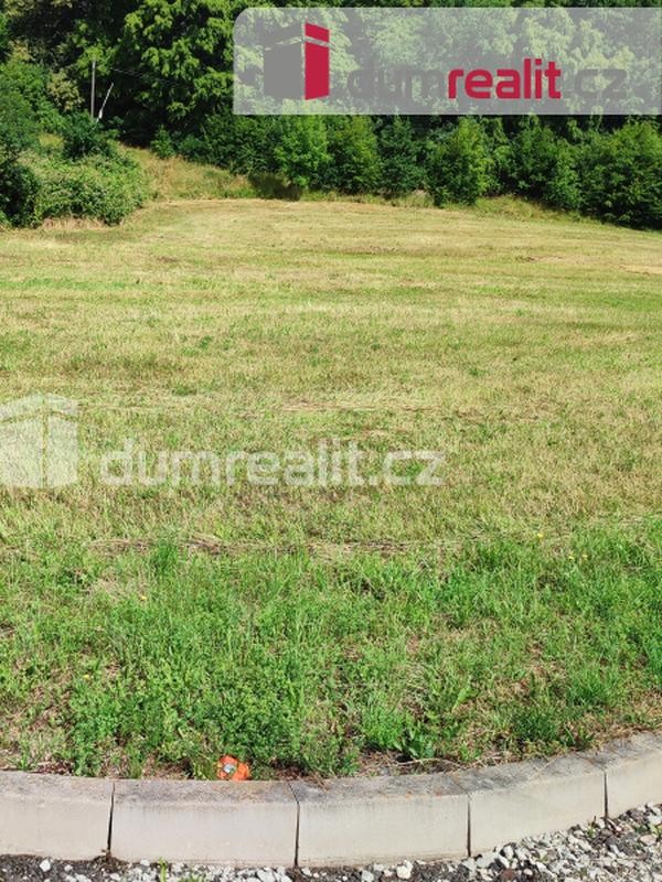 prodej pozemku určeného k výstavně rodinného domu, ul. Lomená, Děčín - Chmelnice