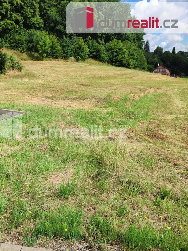 prodej pozemku určeného k výstavně rodinného domu, ul. Lomená, Děčín - Chmelnice