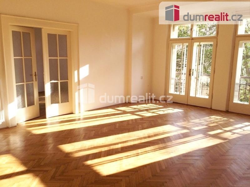 Světlý byt 2+1 s 2 x balkonem, 99,2 m2 + 2 x balkon, 1.p (2np), OV, Praha 6