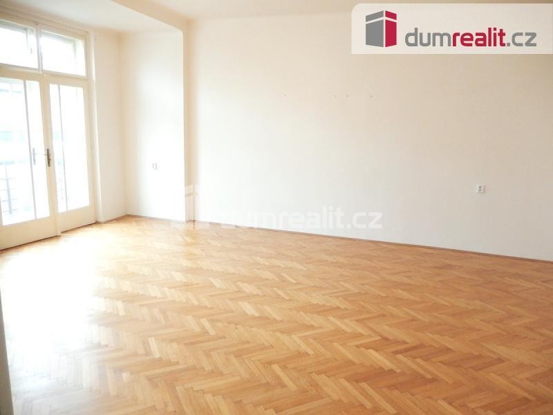 Světlý byt 2+1 s 2 x balkonem, 99,2 m2 + 2 x balkon, 1.p (2np), OV, Praha 6