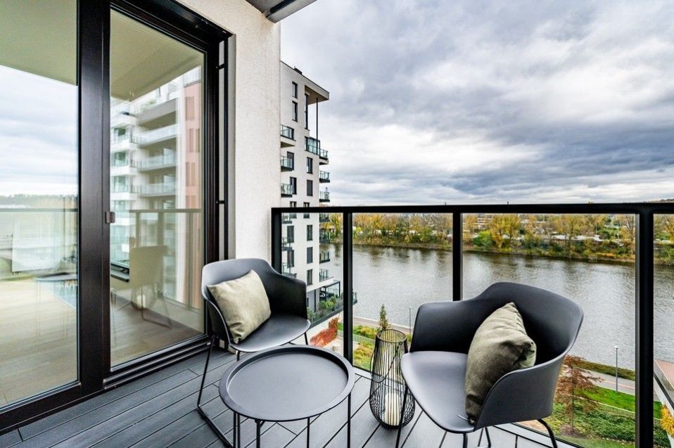 Pronájem bytu 2kk, terasa (64,8m2), parkovací místo, sklep Marina ISLAND Praha 7 - Sanderova