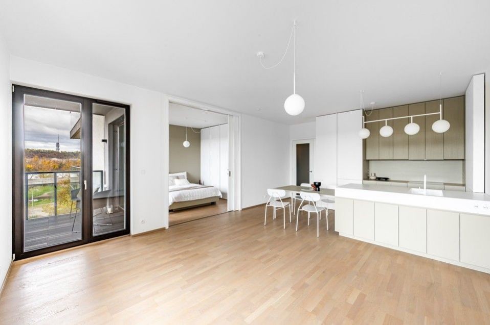 Pronájem bytu 2kk, terasa (64,8m2), parkovací místo, sklep Marina ISLAND Praha 7 - Sanderova