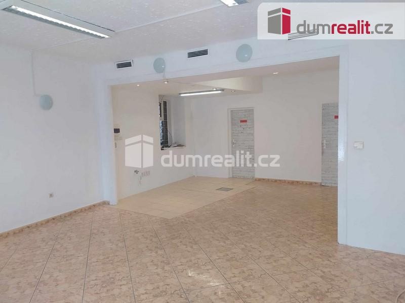 Prodejna, kancelář, plocha 30 m2, Sadská